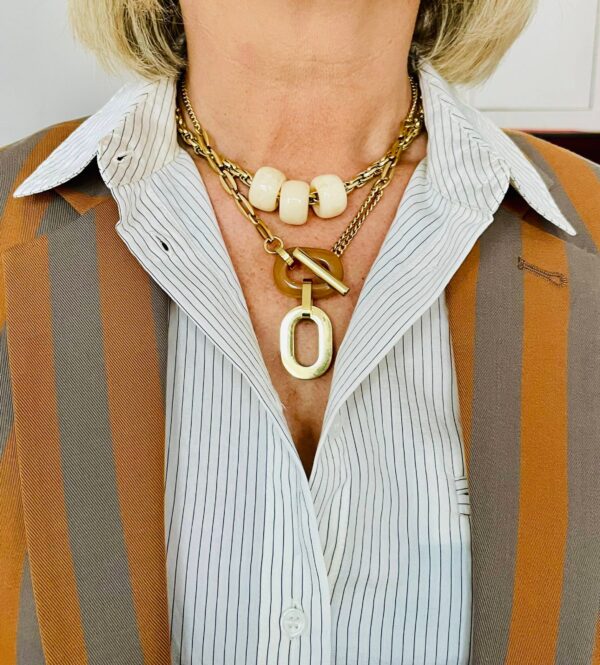 Sautoir ZAG Bijoux – Élégance géométrique & accents naturels – Image 3
