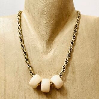 Collier ZAG Bijoux - Chaîne dorée & perles effet céramique